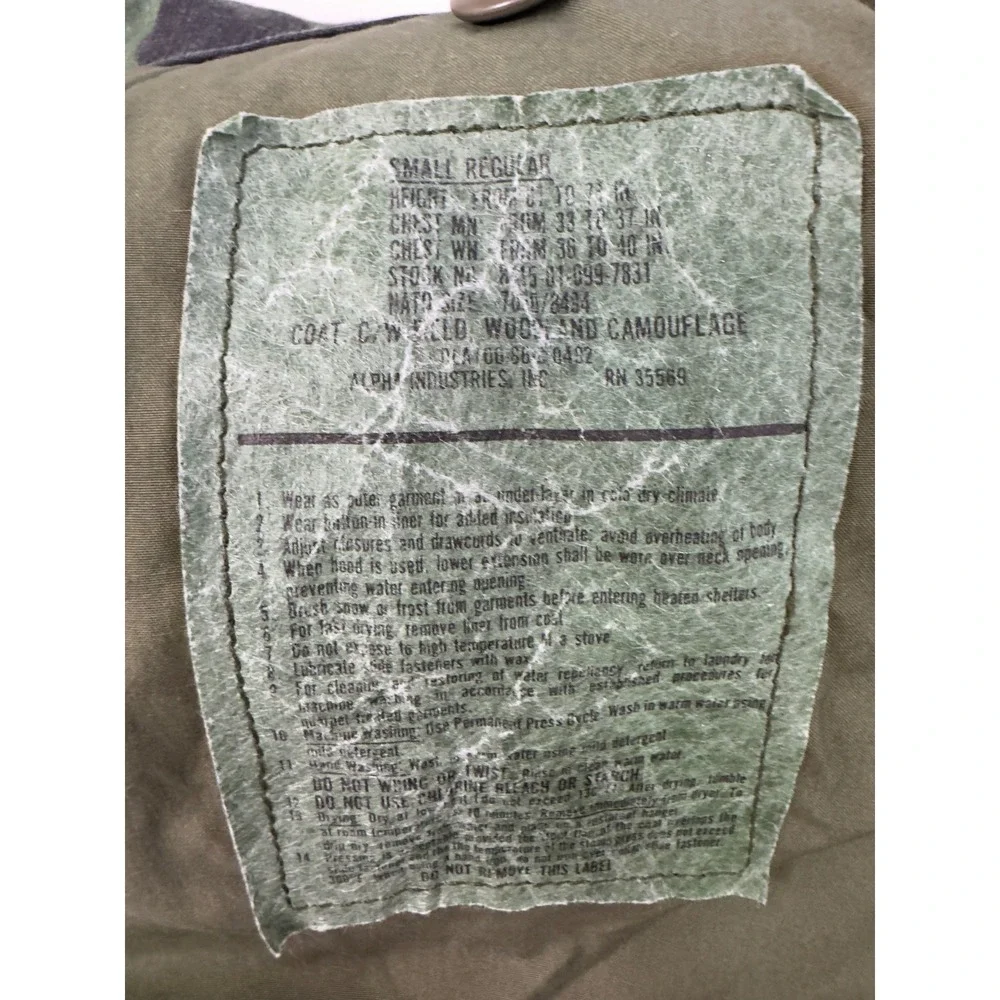 Vintage M-65 Field Coat Mens Small Regular Woodland Camo USAF Patches